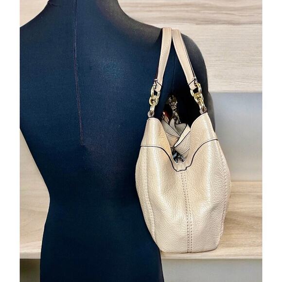 Coach F23537 Small Lexy Pebbled Leather Convertible Bag - Picture 9 of 14